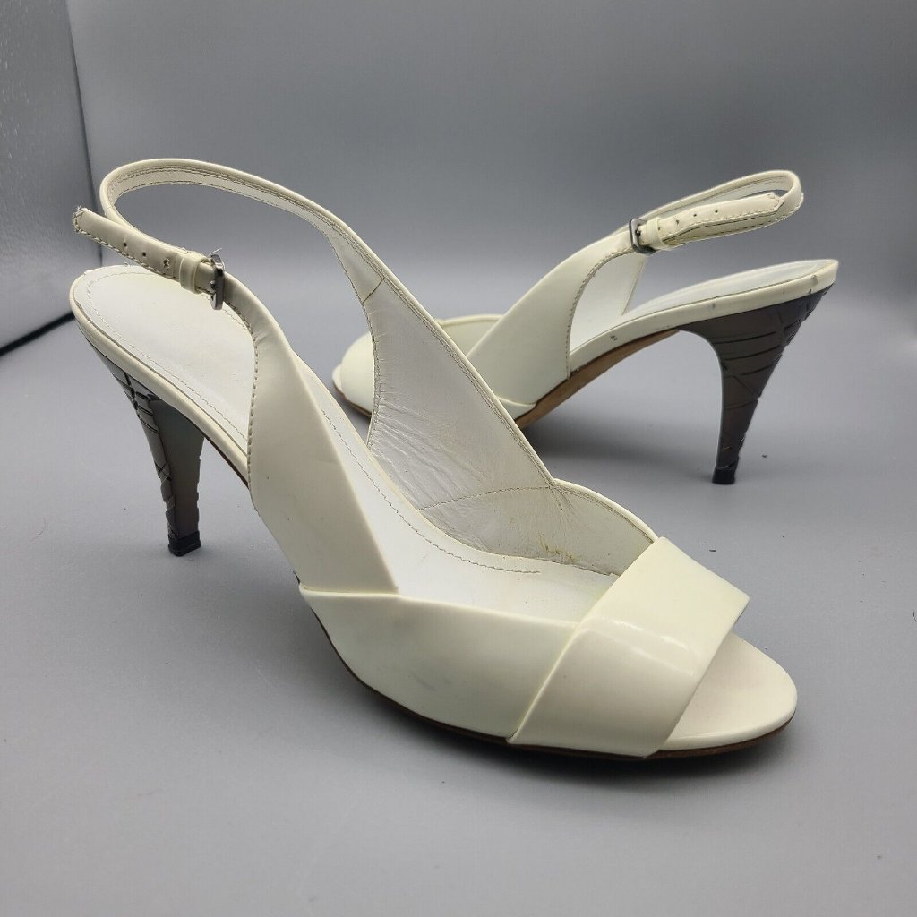 Burberry Vtg Heels Women Sandals Sz.38.5 Slingback Pump White Bone Patent Metal